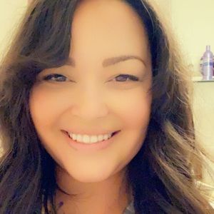 Meet your Posher, Alexandra